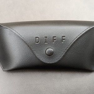 DIFF Eyewear - Leather Travel Case in Black